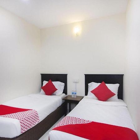 Oyo 91130 Hotel 91 Bukit Mewah Kajang Esterno foto