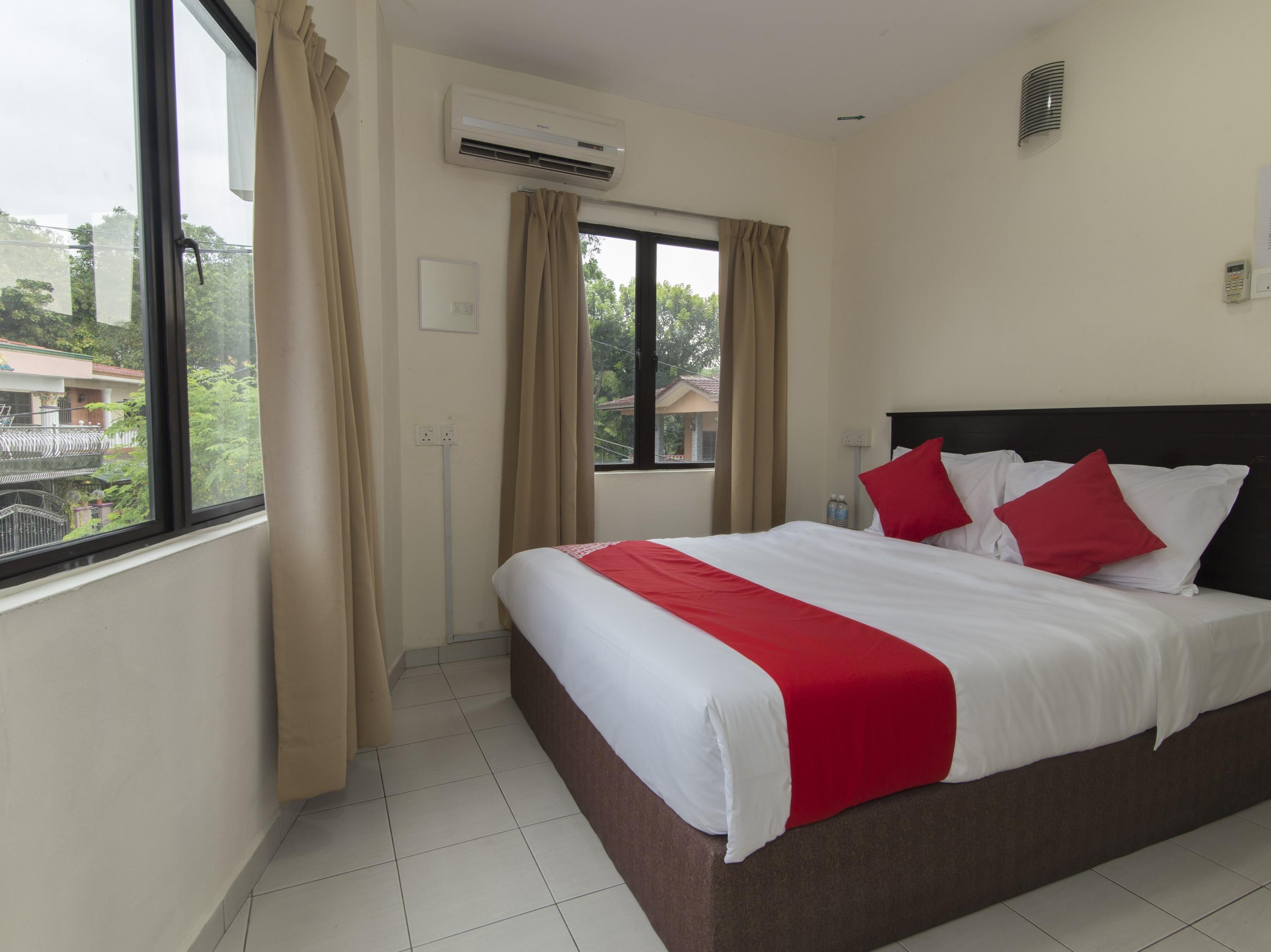 Oyo 91130 Hotel 91 Bukit Mewah Kajang Esterno foto