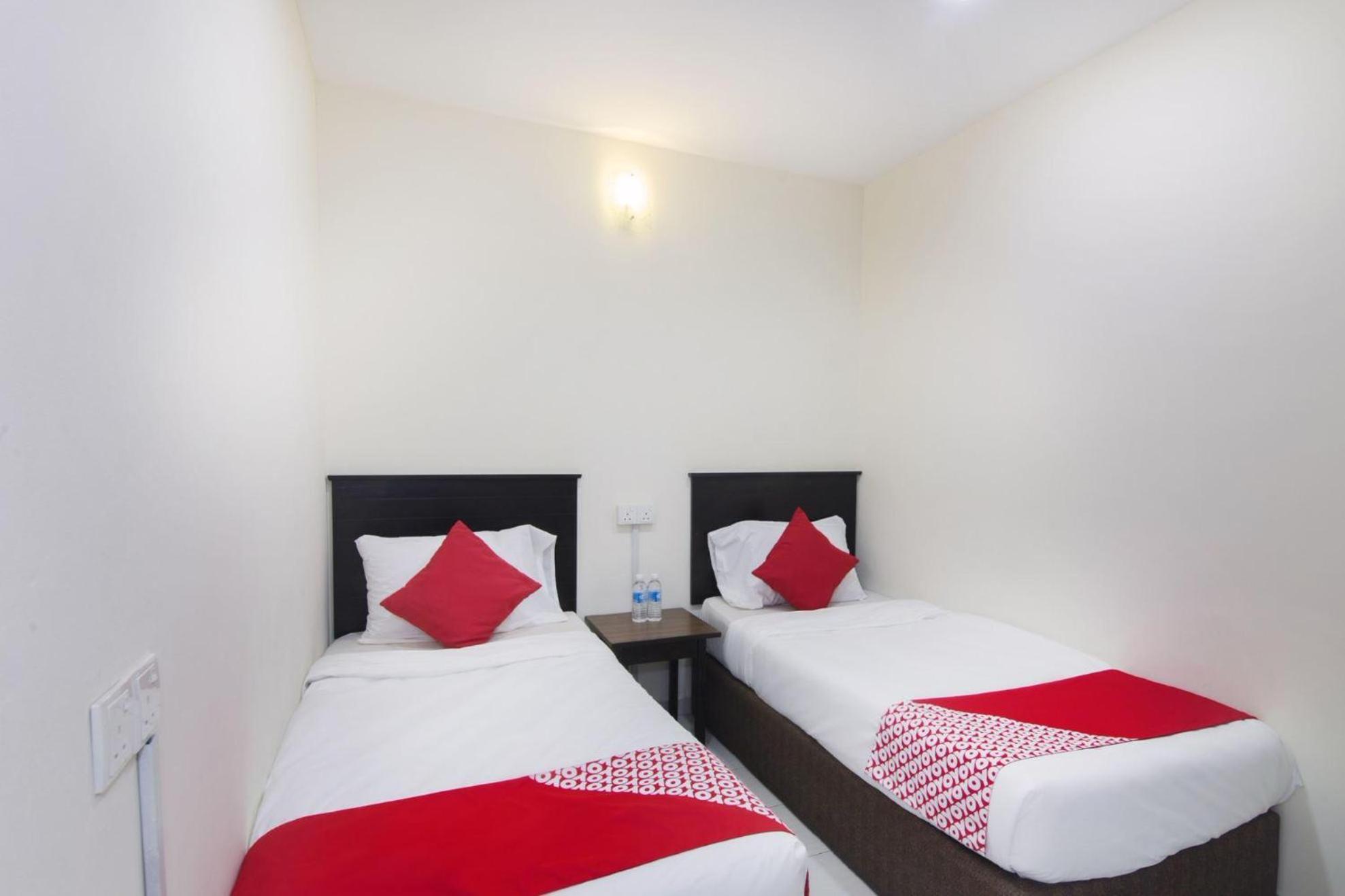 Oyo 91130 Hotel 91 Bukit Mewah Kajang Esterno foto