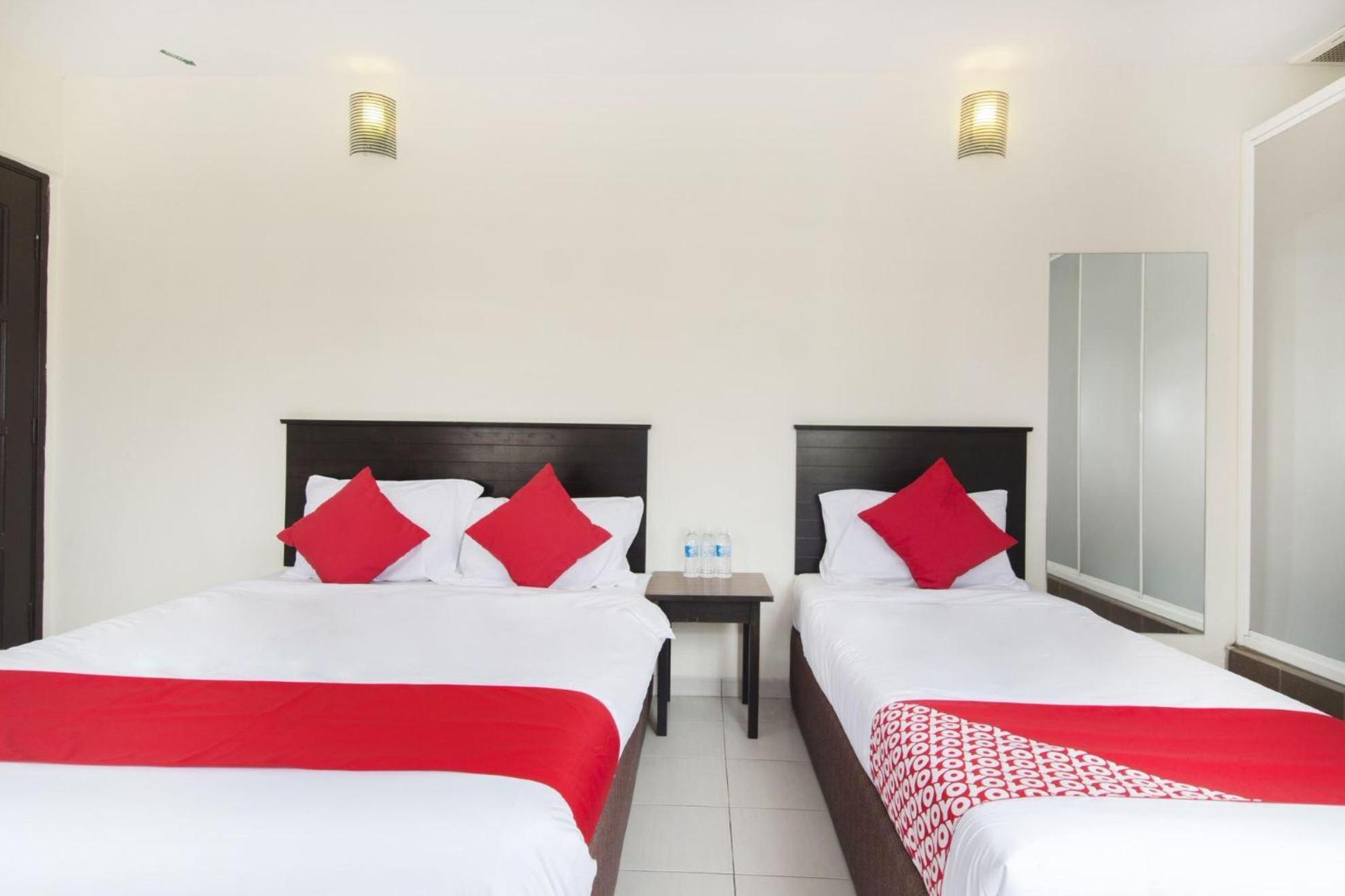 Oyo 91130 Hotel 91 Bukit Mewah Kajang Esterno foto