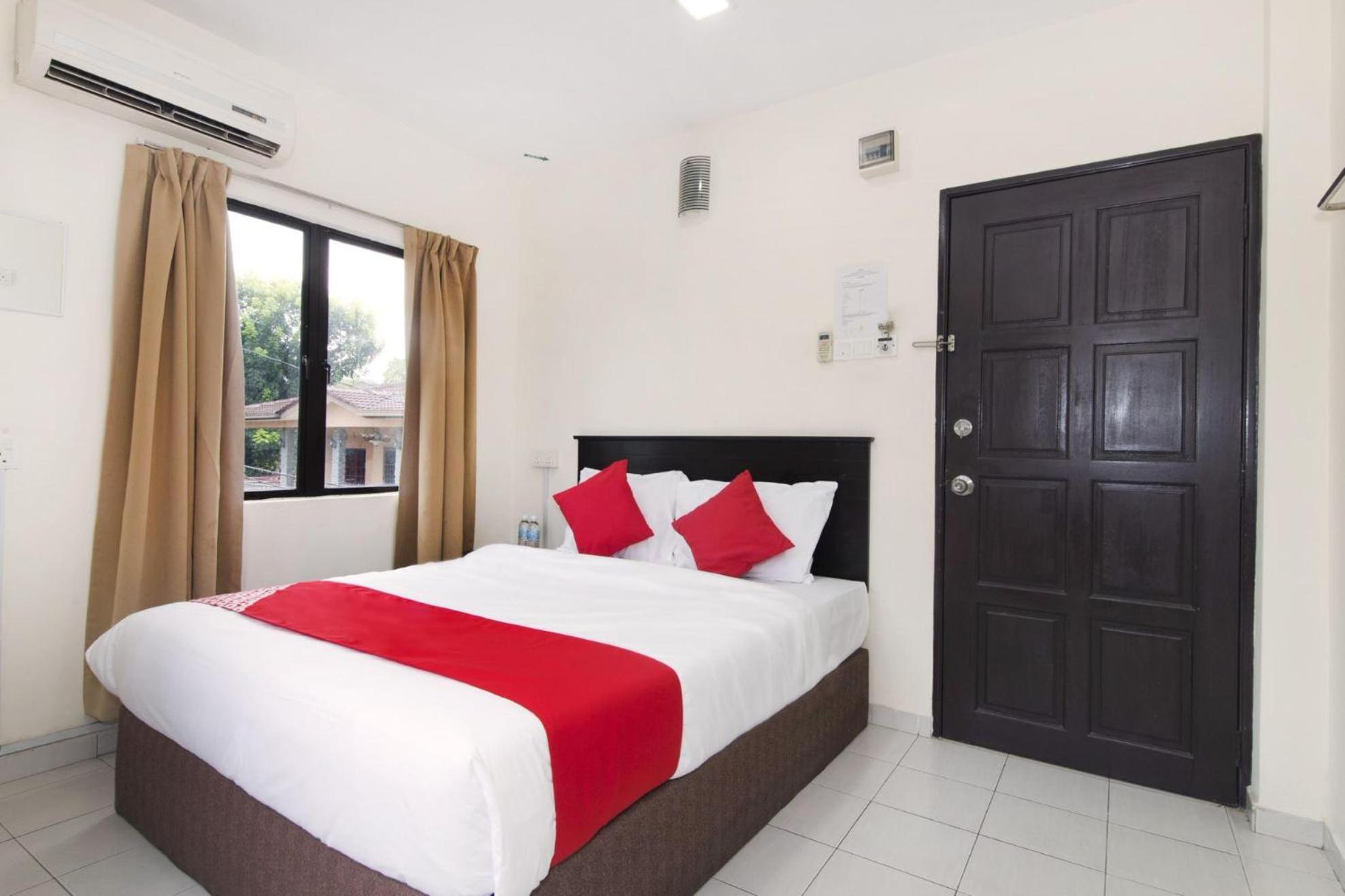 Oyo 91130 Hotel 91 Bukit Mewah Kajang Esterno foto